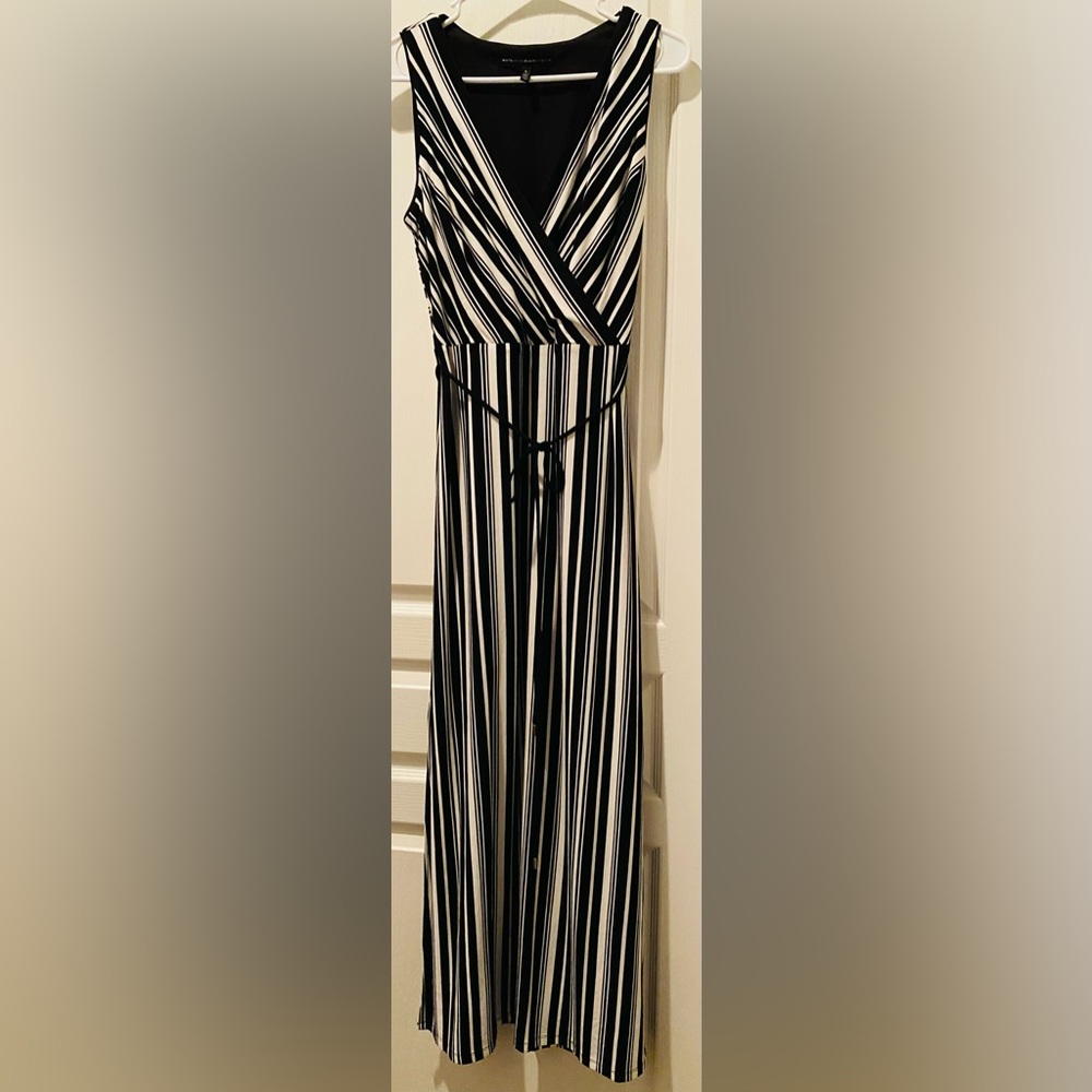 White House Black Market Black and White Striped Maxi Dress - Picture 2 of 8